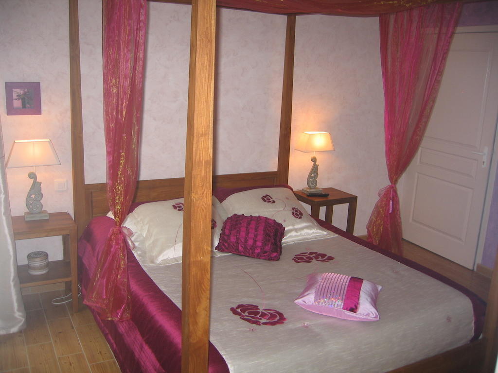 La Minaudiere Nueil-sous-les-Aubiers Habitación foto