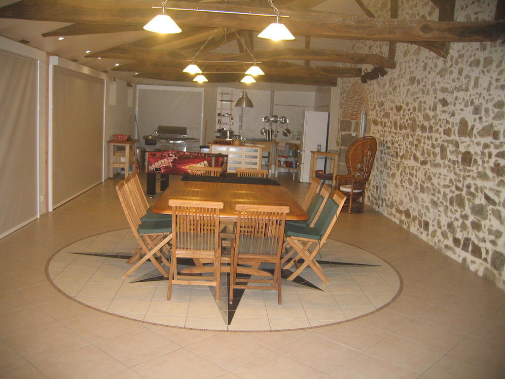 La Minaudiere Nueil-sous-les-Aubiers Exterior foto