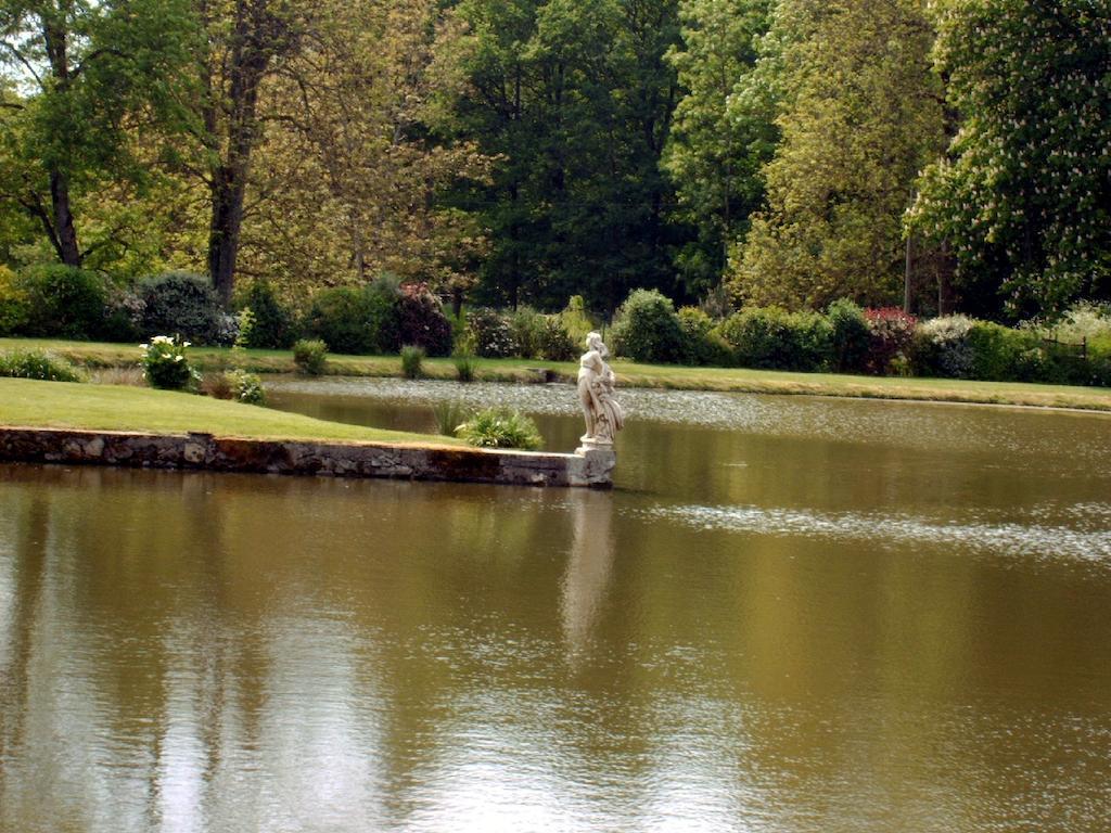 La Minaudiere Nueil-sous-les-Aubiers Exterior foto
